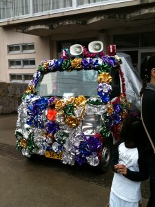 音響デコ車