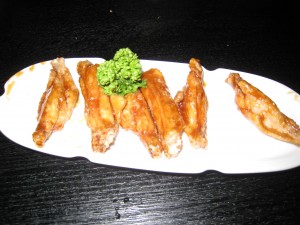 おいでんの手羽先